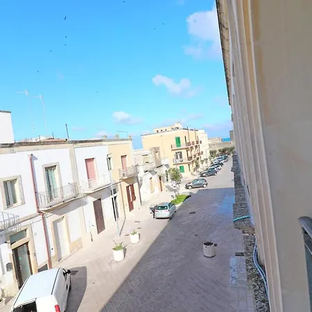 Flat Desire Close To Beaches With Sight Castle, Terrace, Wi-fi Casa de Férias