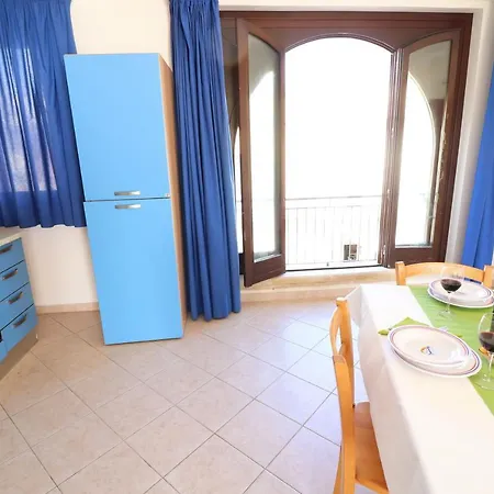 Flat Desire Close To Beaches With Sight Castle, Terrace, Wi-fi Casa de Férias